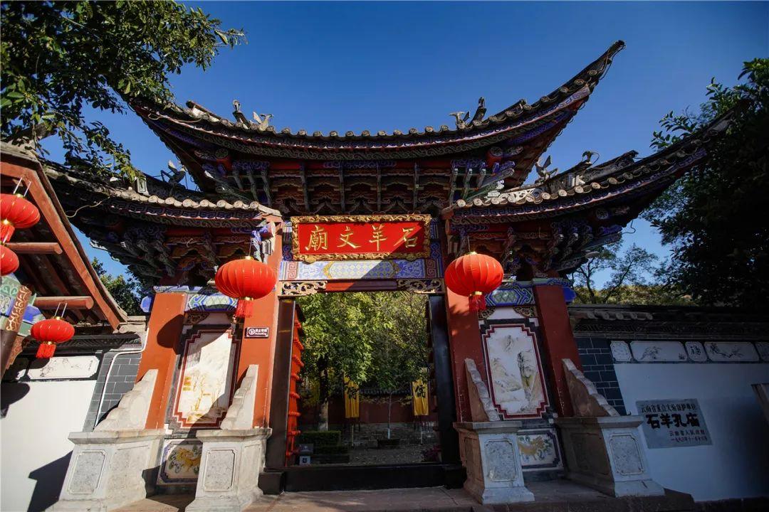 救援受困的向导